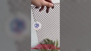 カラフルなメタルカーテン メタルメッシュカーテン 装飾メタルカーテン パーソナライズされた、軽い高級感