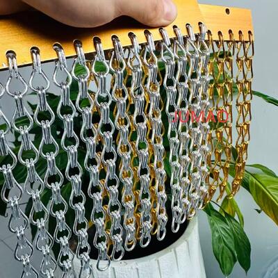 優雅な金属チェーン リンク カーテン間仕切りと商業空間のデザイン